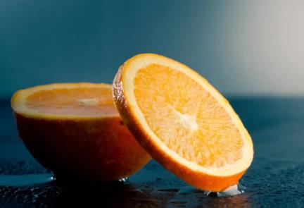 橙子在冰箱里可以保存多久(橙子放冰箱能放几天不坏)