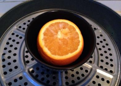 蒸橙子放盐和冰糖效果一样吗(蒸橙子放盐和冰糖效果有什么不同)
