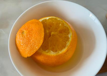 盐蒸橙子和冰糖雪梨都是甜的吗(盐蒸橙子和冰糖雪梨都是寒性的吗)