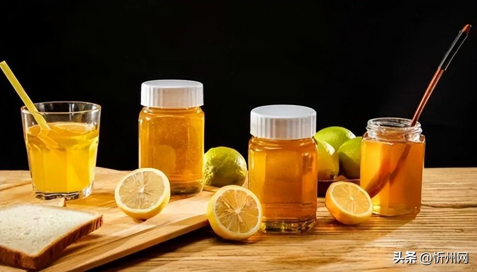 喝蜂蜜水的功效与作用图片