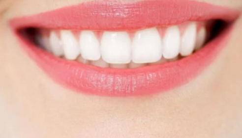 牙齿只有24颗正常吗(牙齿只有24颗还可以带牙套么)