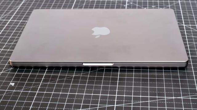 苹果笔记本macbookpro13寸测评(苹果电脑笔记本哪款好)